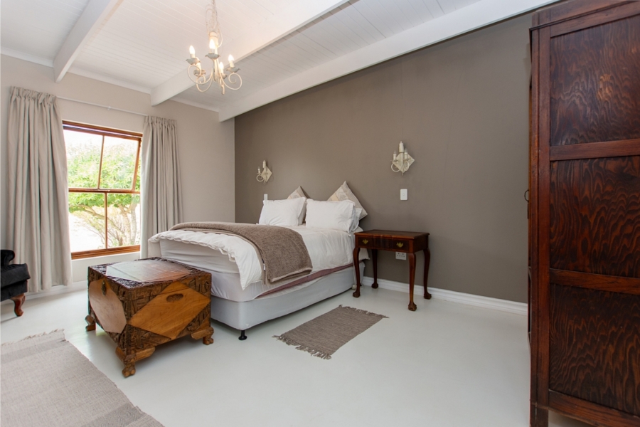 7 Bedroom Property for Sale in Paternoster Western Cape
